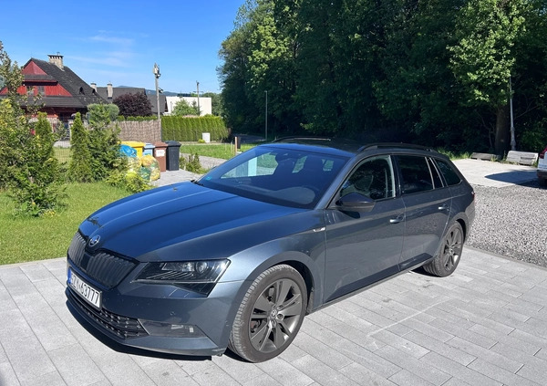 Skoda Superb cena 86100 przebieg: 131000, rok produkcji 2017 z Leśna małe 92